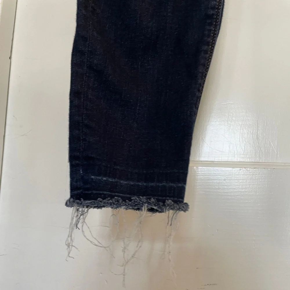 Hudson Natalie Mid Rise Skinny Jeans Dark Wash Frayed Hem | Size 27 - Picture 10 of 12